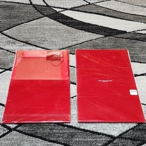 BATH & BODY WORKS HOLIDAY GIFT KIT RED VELVET BOX TISSUE PAPER GIFT TAG & RIBBON